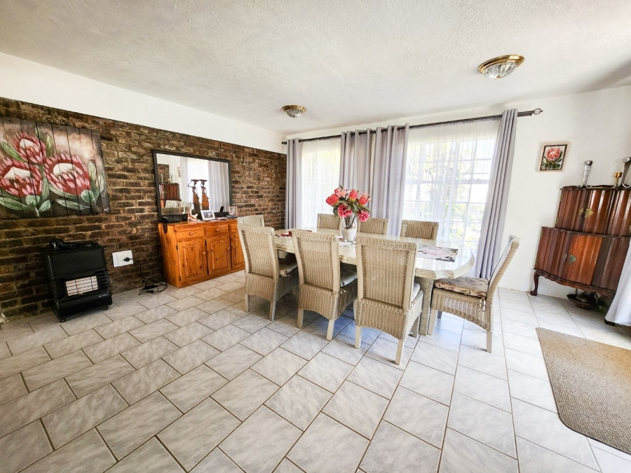 4 Bedroom Property for Sale in Wilkoppies North West